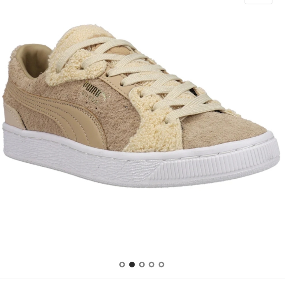 Puma Cunning Suede Lace Up Sneakets, New in Box, size 6